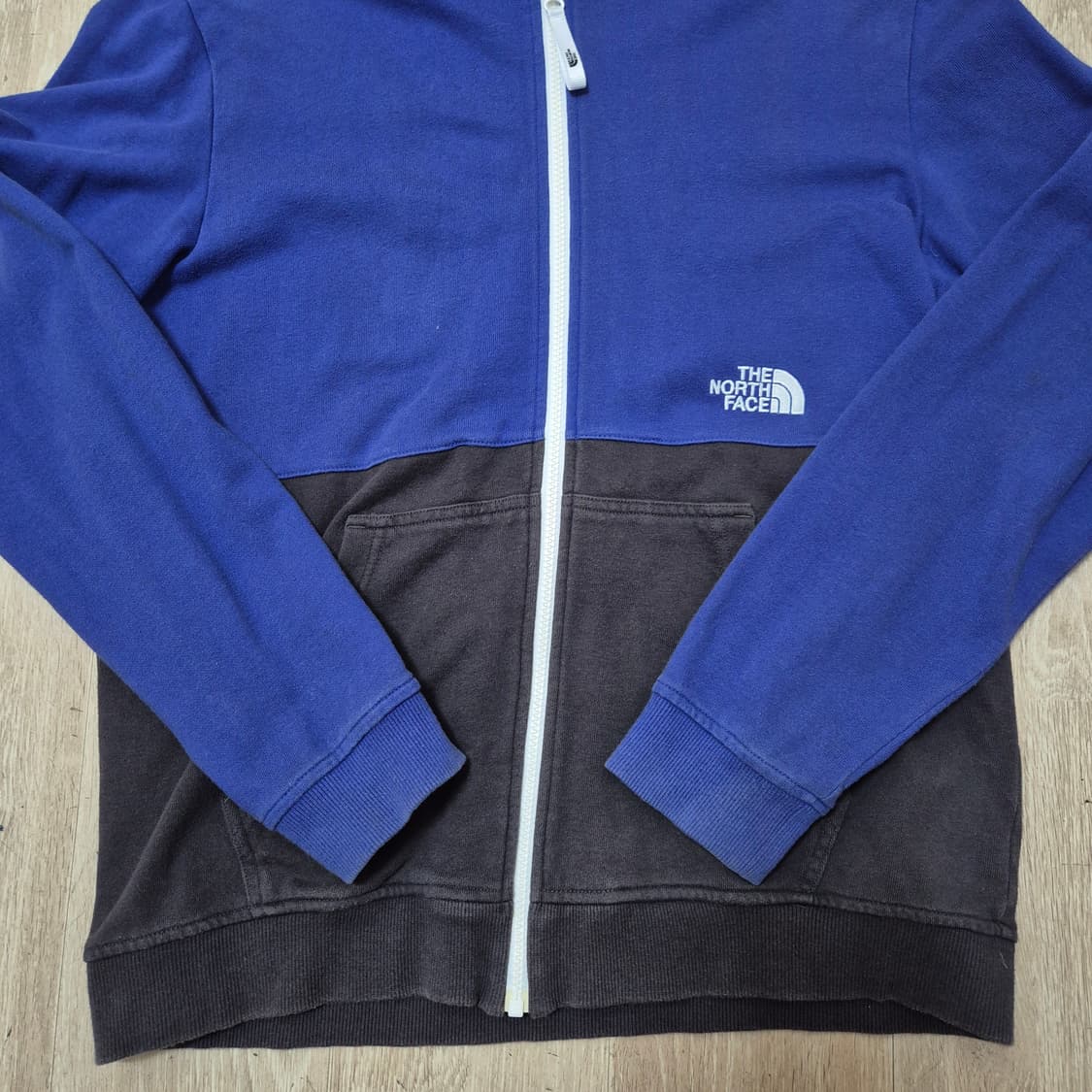 노스페이스 화이트라벨 오리지널 로고 배색 후드집업 상품이미지3