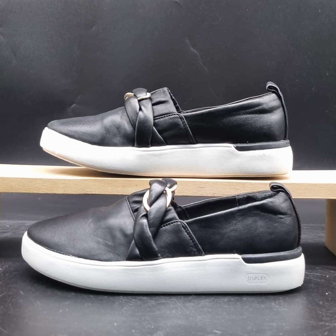 락포트 여성 가죽슬립온 230 상품이미지1