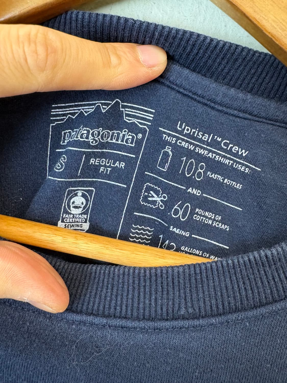 파타고니아 네이비 맨투맨 상품이미지6