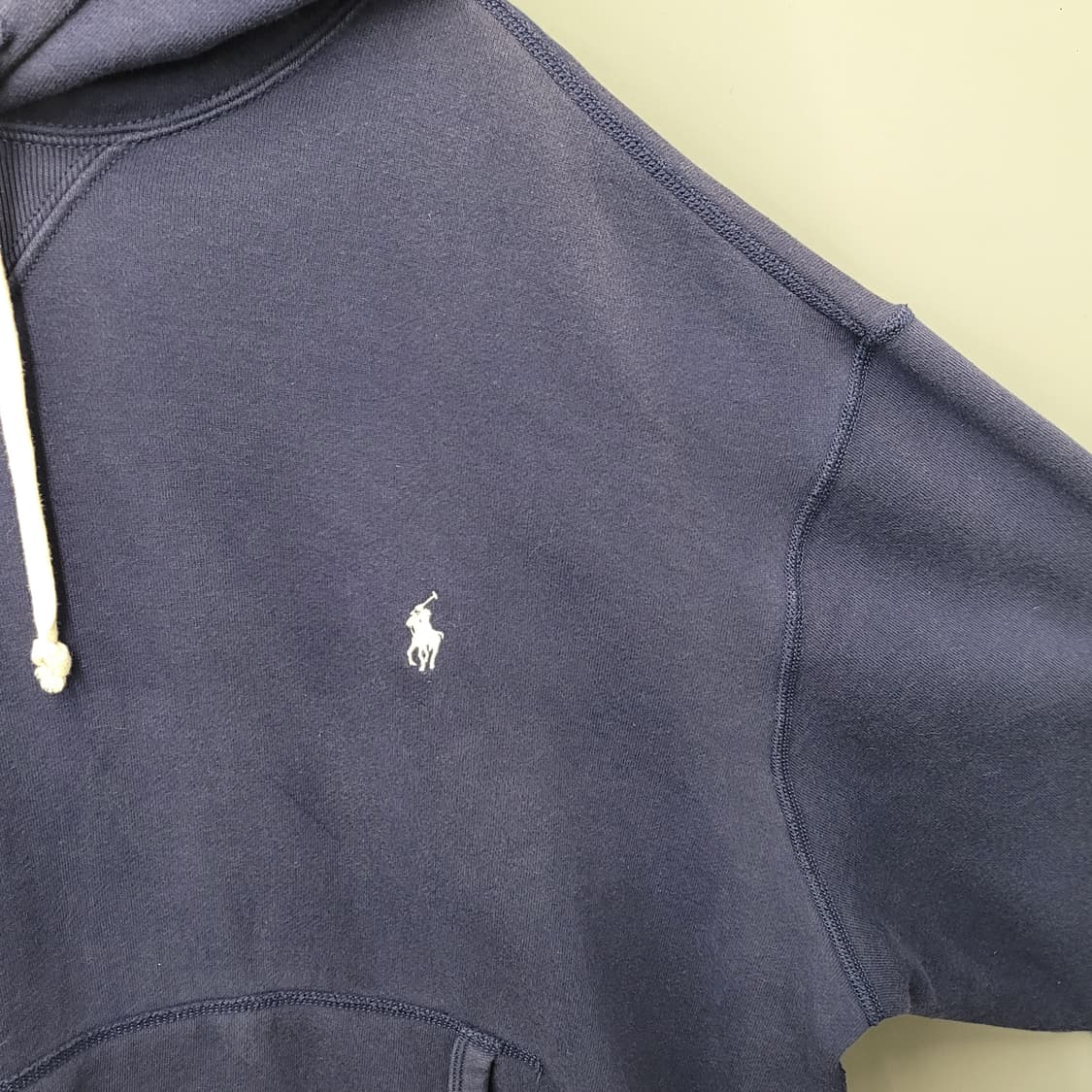 Polo Ralph Lauren 폴로 랄프로렌 화이트 포니 후드티 블랙 상품이미지3