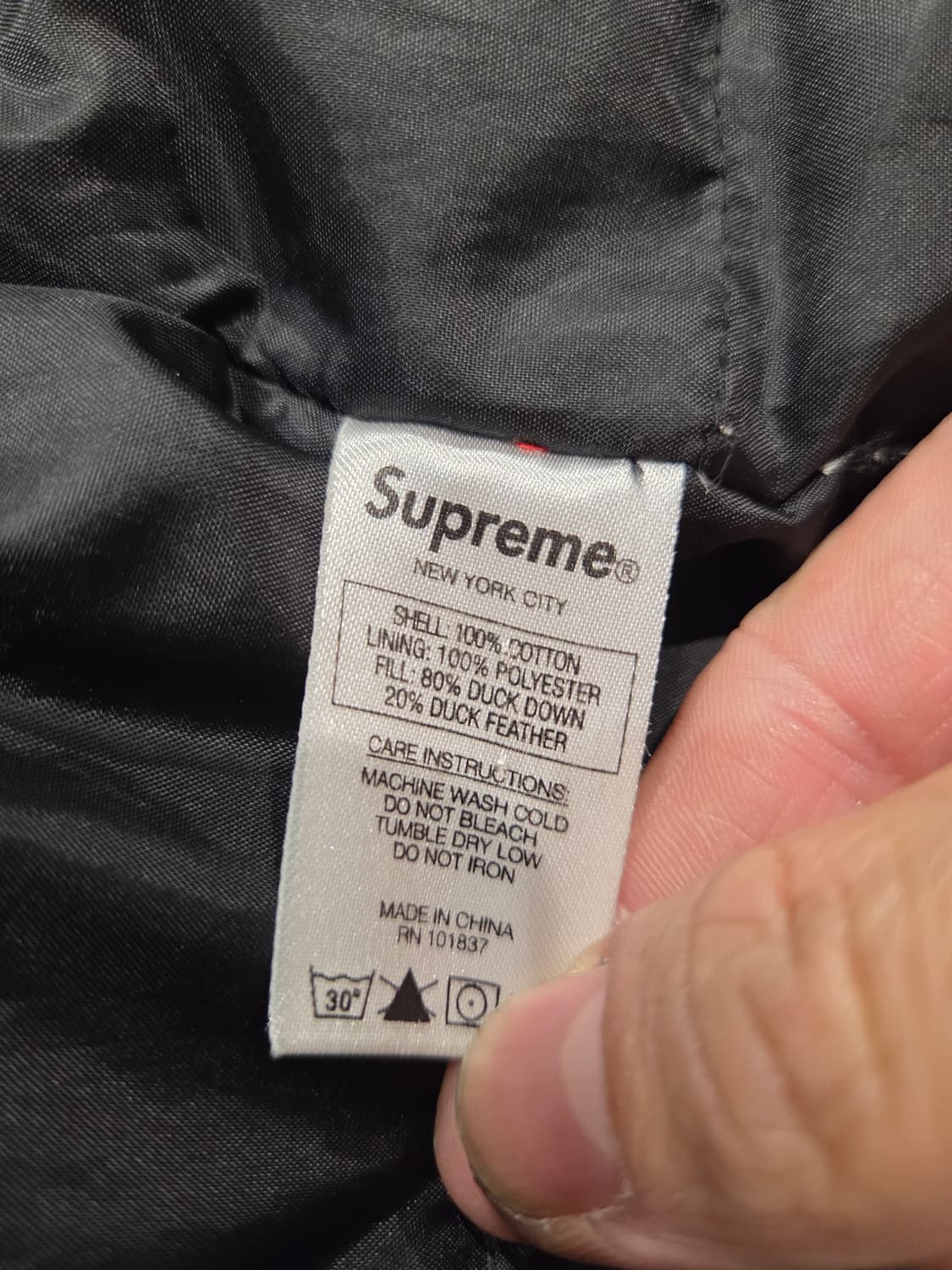 슈프림 우주인패딩 정품 상품이미지9