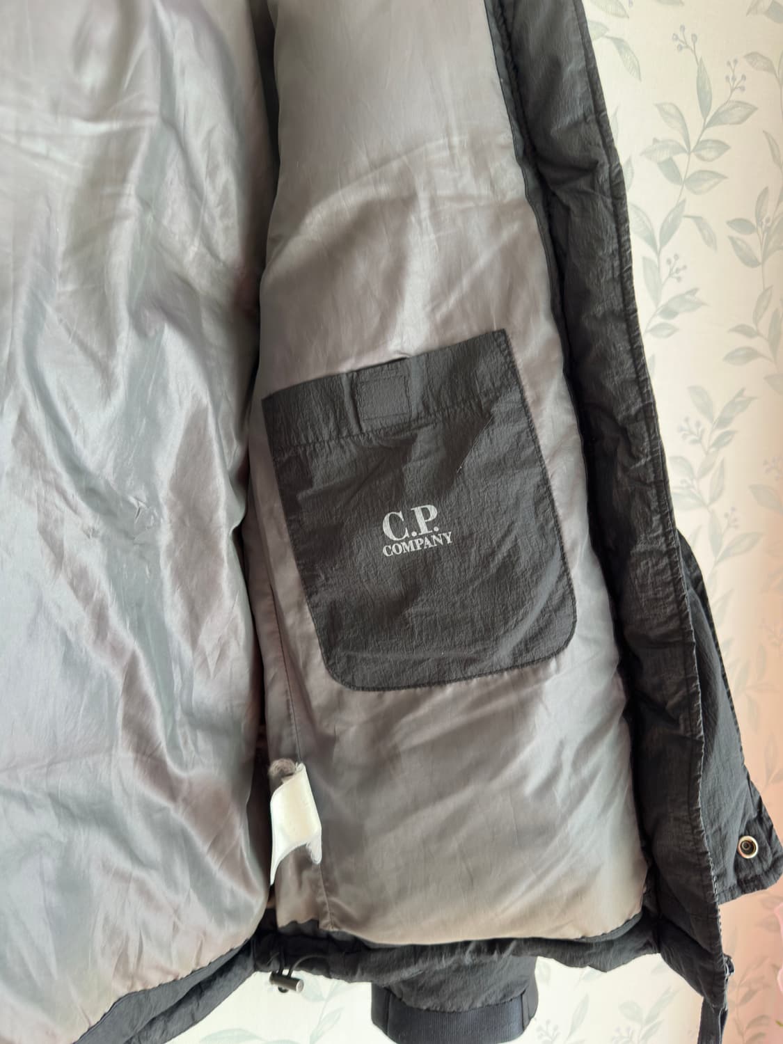 CP Company 남성 패딩 블랙 95 정품 상품이미지5