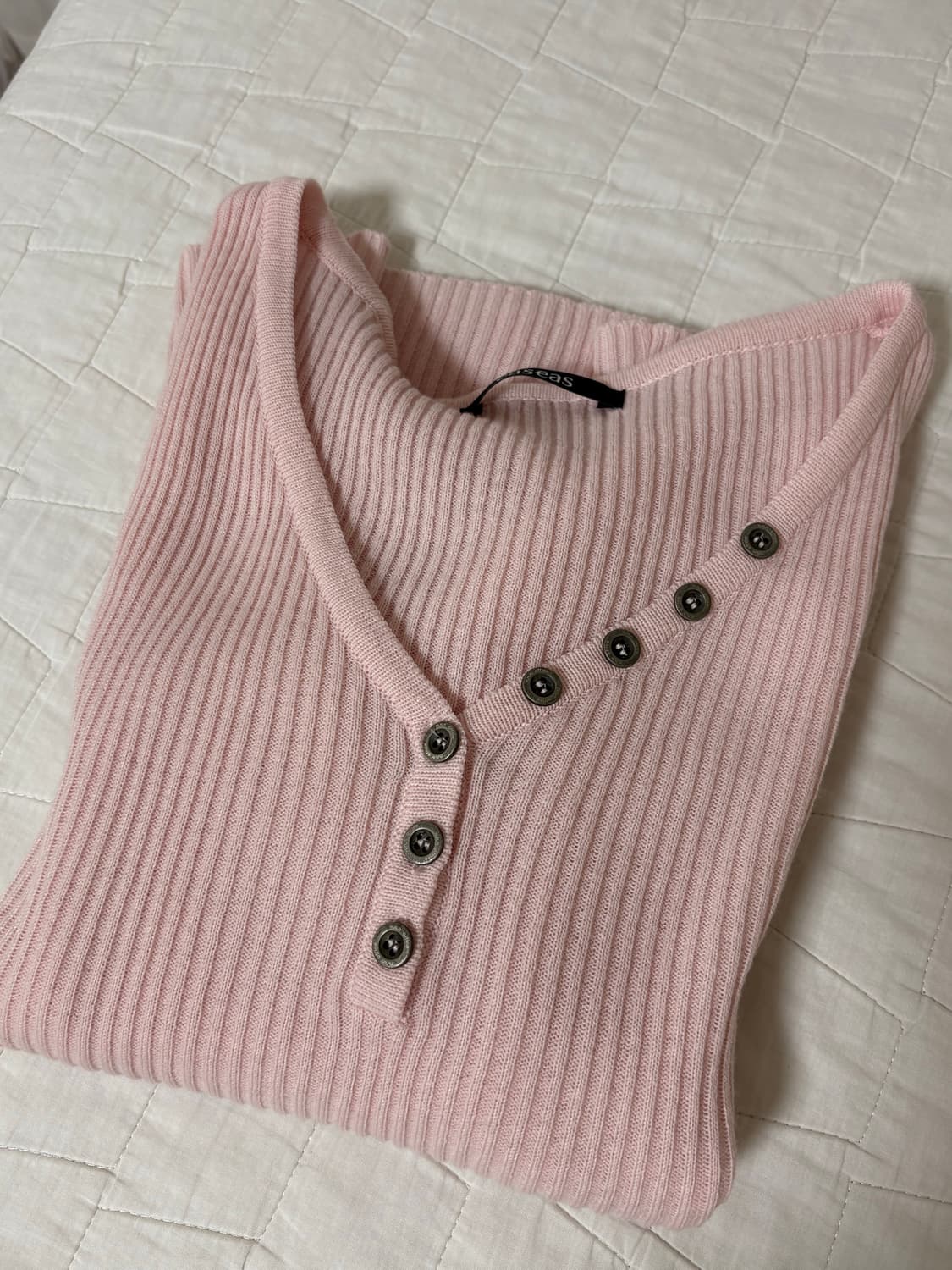 이즈이즈 버튼 니트 베이비 핑크 상품이미지4