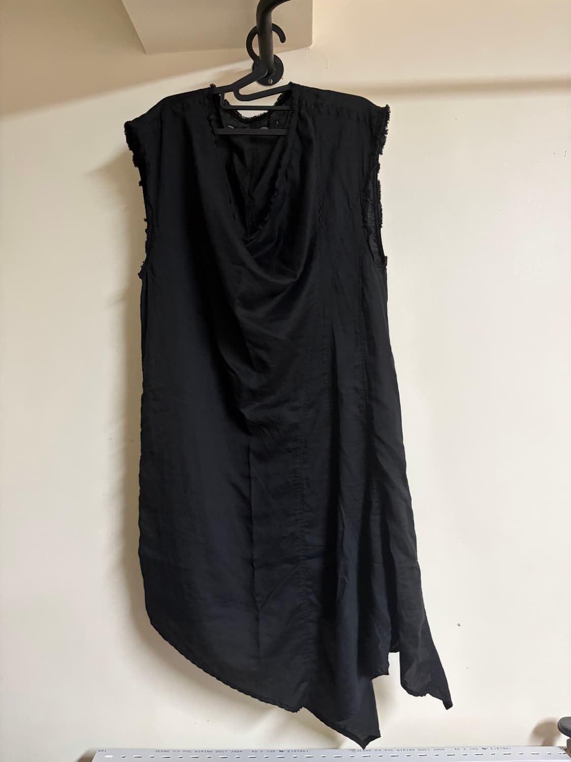 [Julius] 907SHM5 Black/Umbra Drape Tunic 상품이미지2