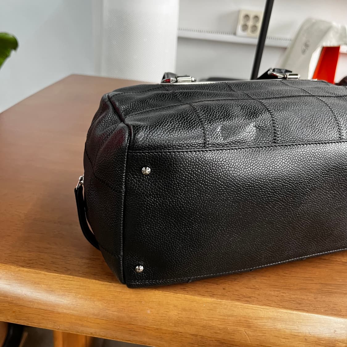 샤넬 캐비어 은장 볼링백 닥터백 상품이미지5