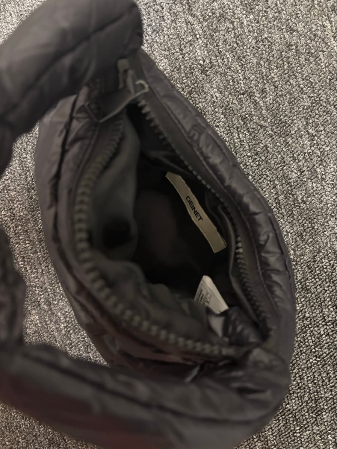 다이닛 클라우드 미니토트백 블랙 상품이미지5