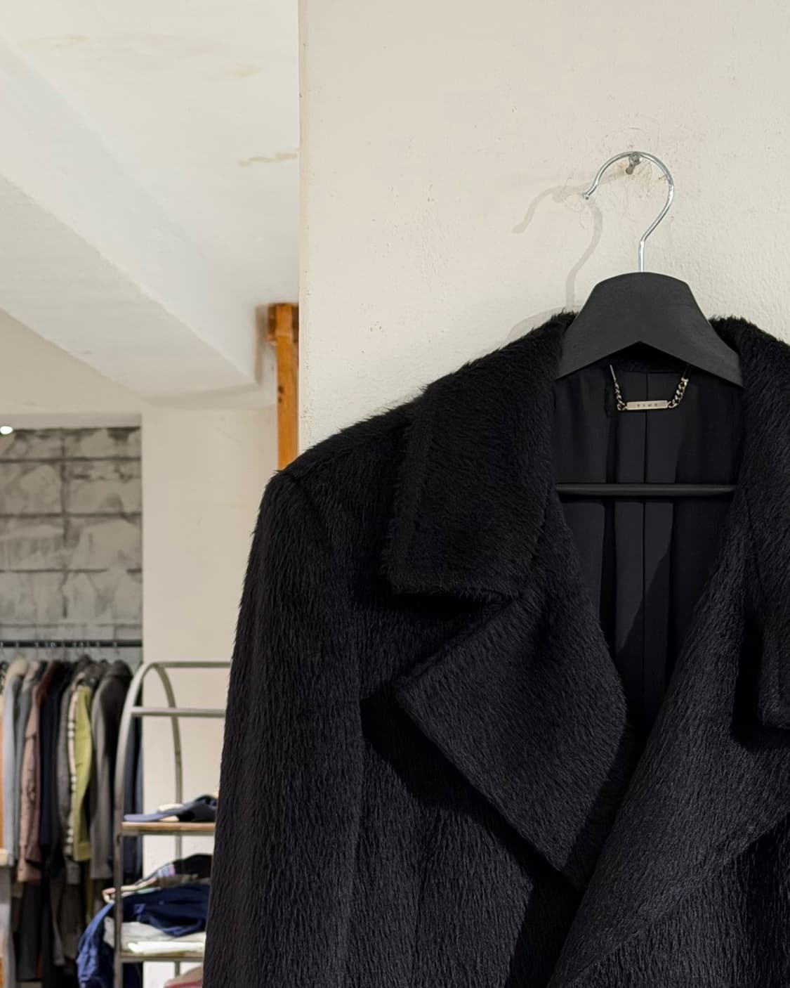 타임 포스트모던 블랙 베이비라마 울 롱 코트 상품이미지2