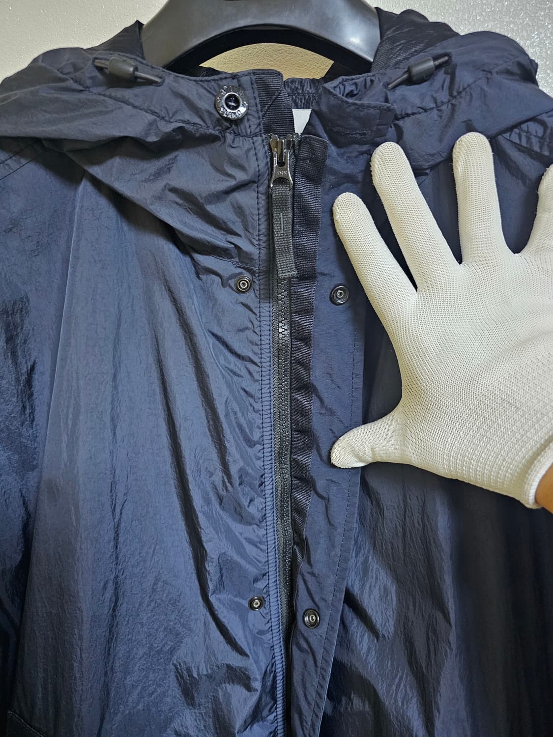 스톤아일랜드 크링클랩스 R-NY 윈드 레지스턴트 안티 드롭 후드 자켓 상품이미지4