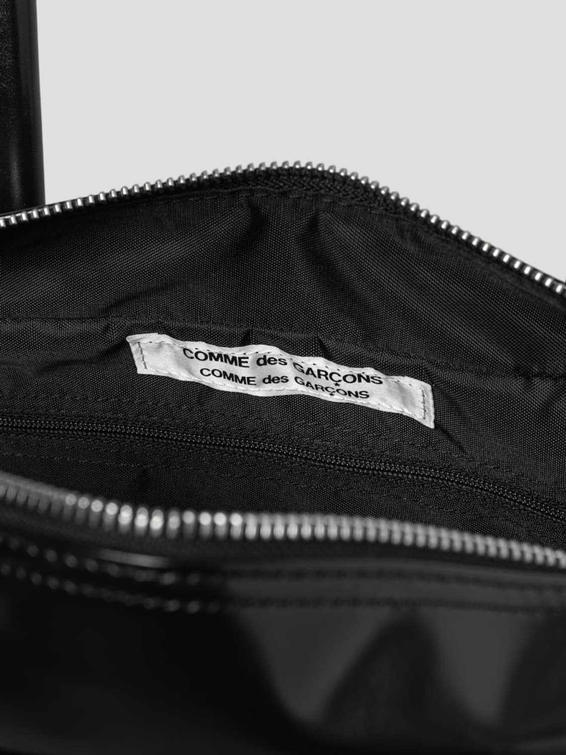 꼼데가르송 26ss 아일렛 롱 핸들백/블랙 상품이미지6