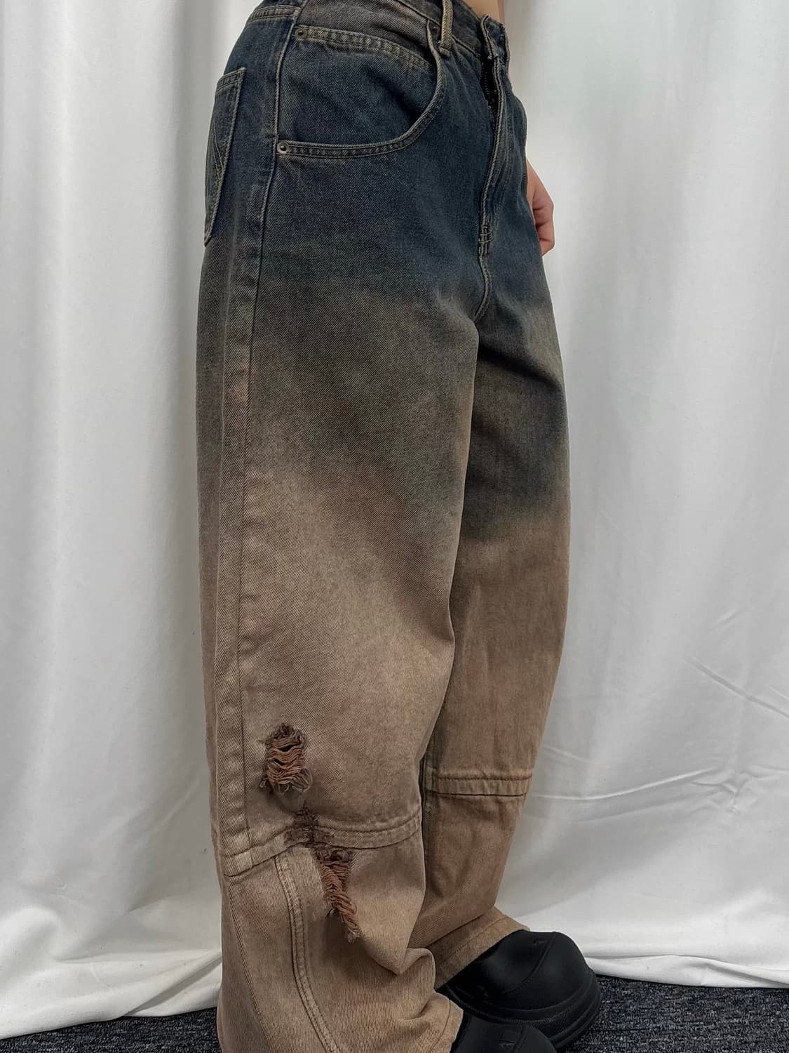 마뗑킴 그라데이션 브러쉬 데님 팬츠 상품이미지3