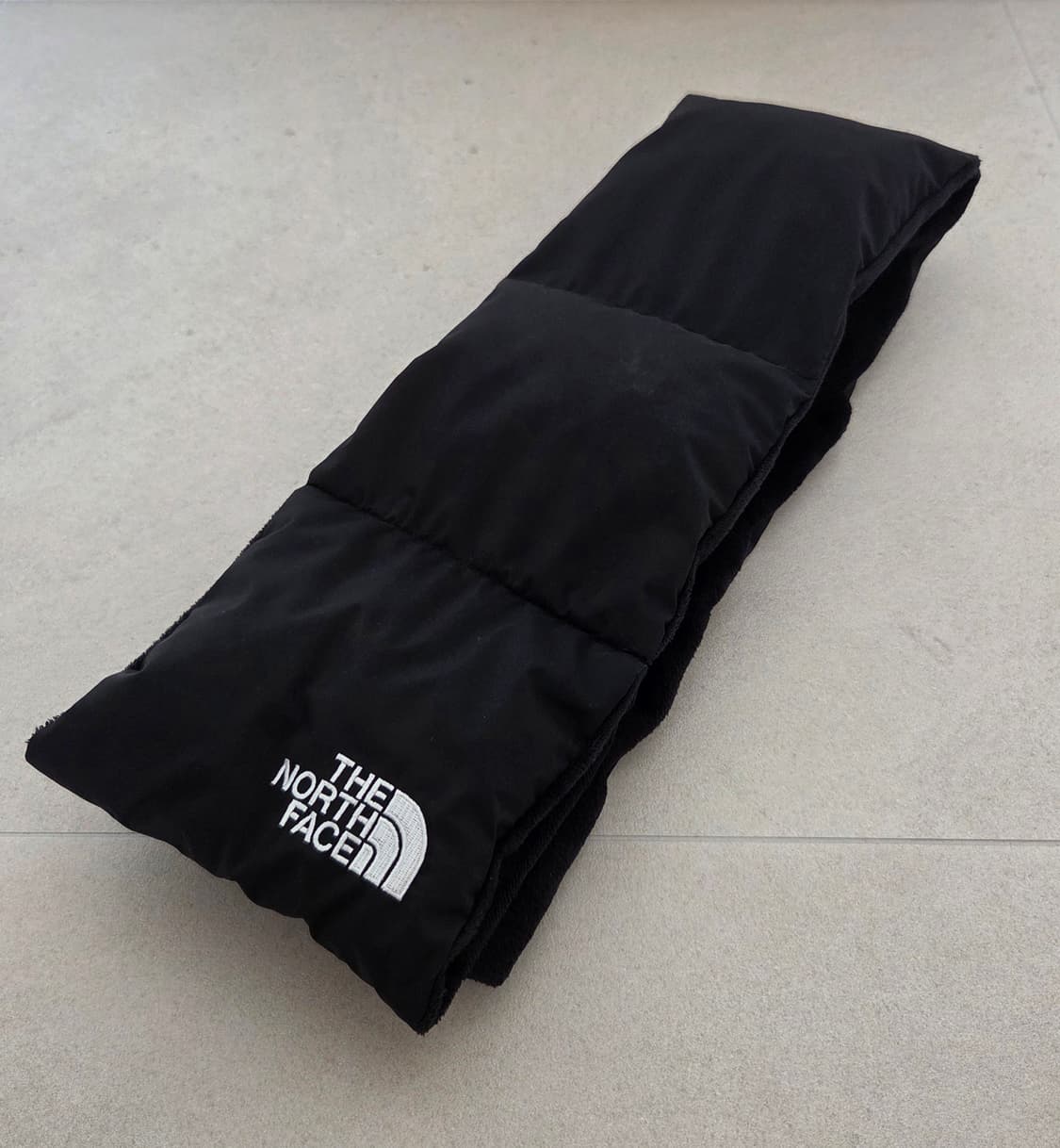 노스페이스 패딩 목도리 블랙 상품이미지1