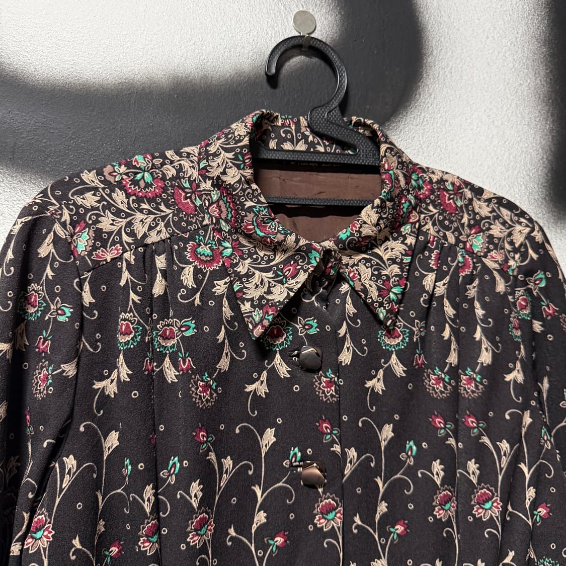 VTG 빈티지 딥 브라운 오리엔탈 페이즐리 풀 패턴 스트링 블라우스 셔츠 상품이미지3