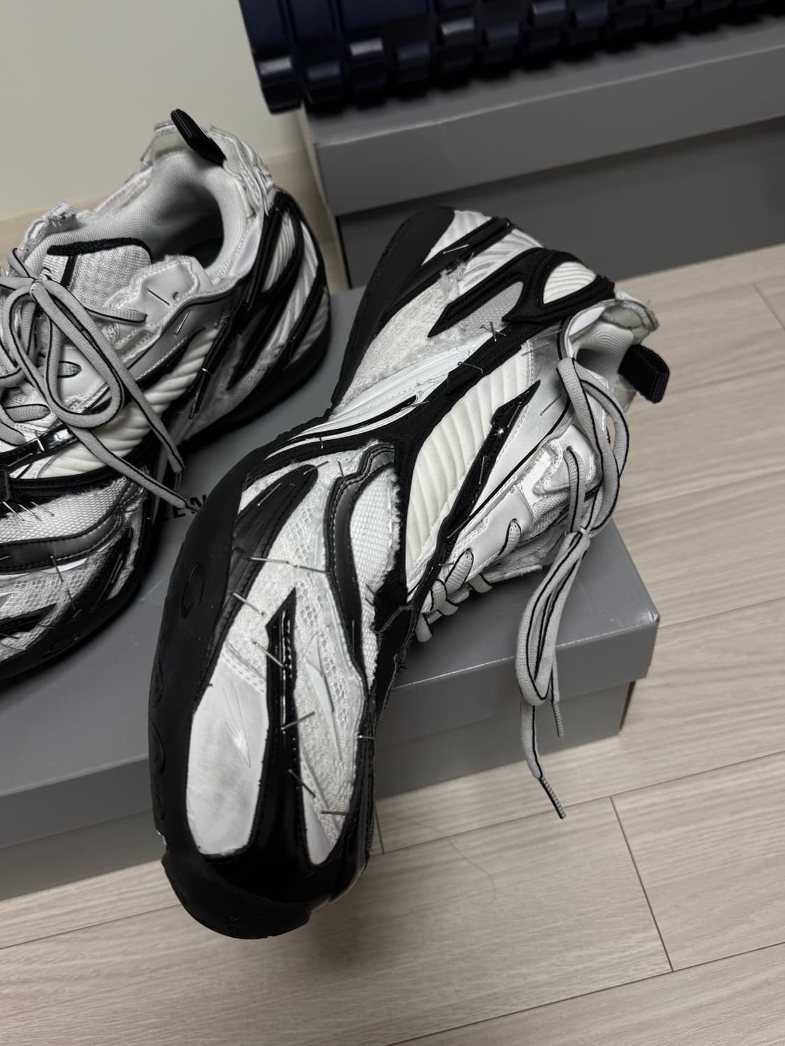 [44] 발렌시아가 솔리스 스니커즈 상품이미지3