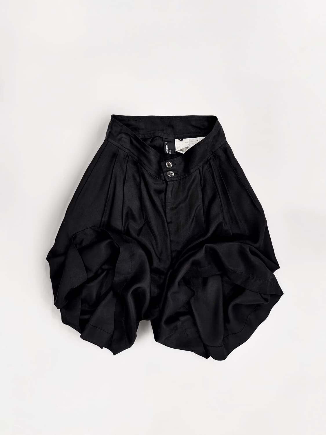 꼼데가르송 트리콧 5부 와이드 반바지 투버튼 디테일 플레어핏 블랙 상품이미지1