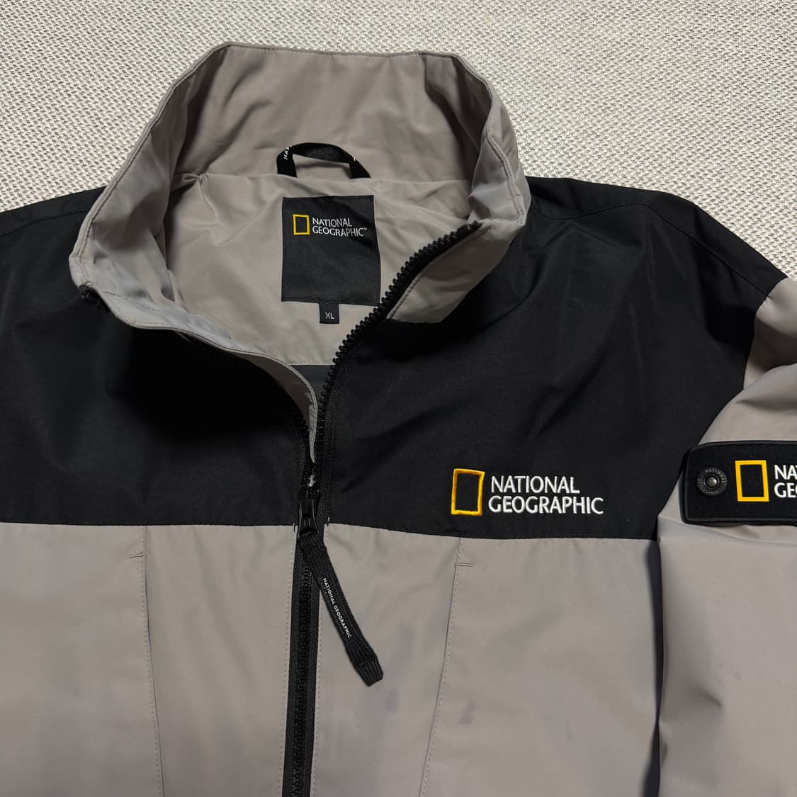 내셔널지오그래픽 배색 바람막이 자켓 상품이미지2