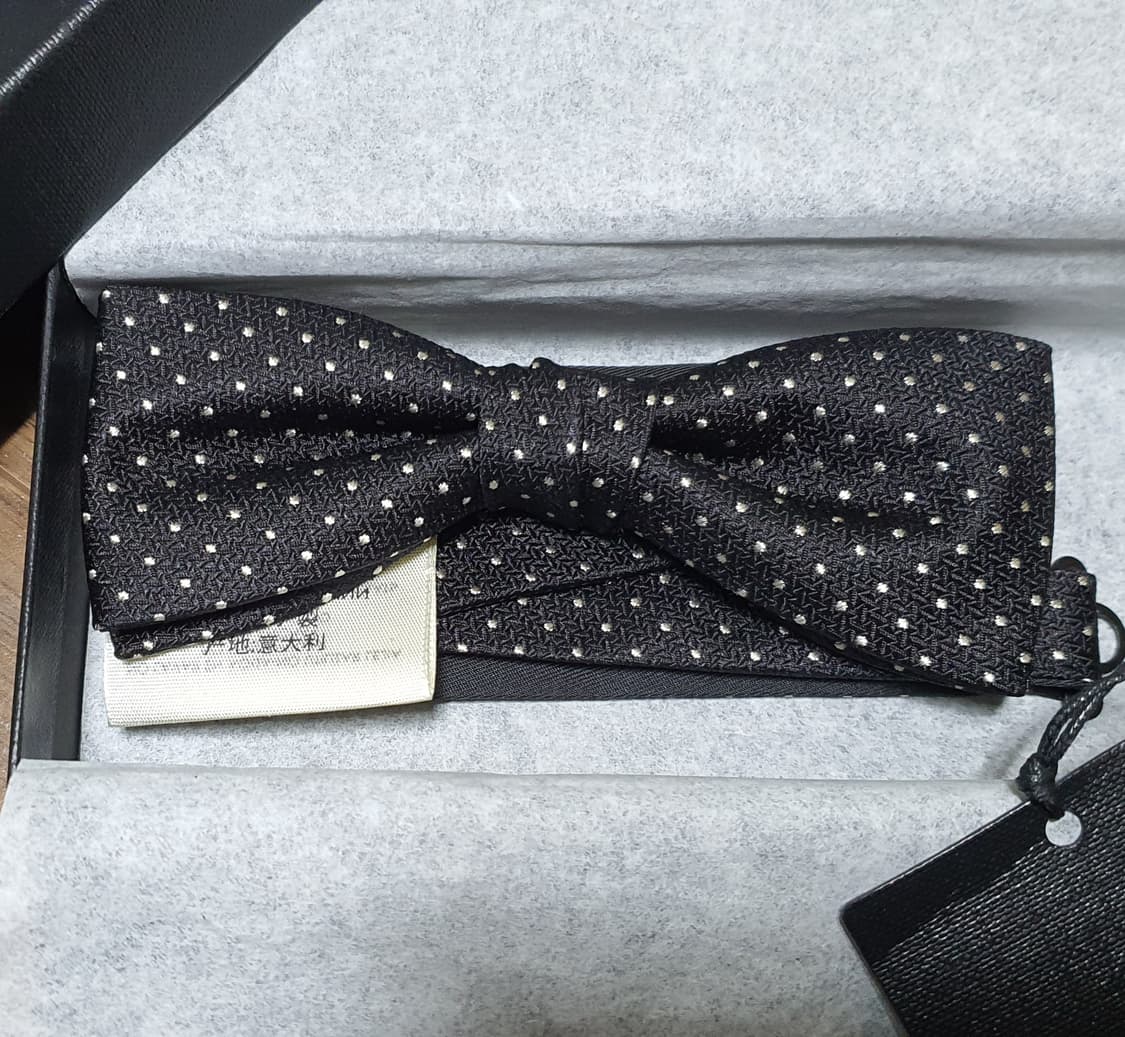 생로랑 16ss 서프시즌 폴카도트 보타이 상품이미지1