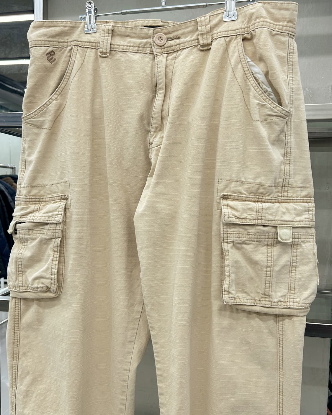 로카웨어 00s 멀티 포켓 카고 팬츠 베이지 상품이미지3