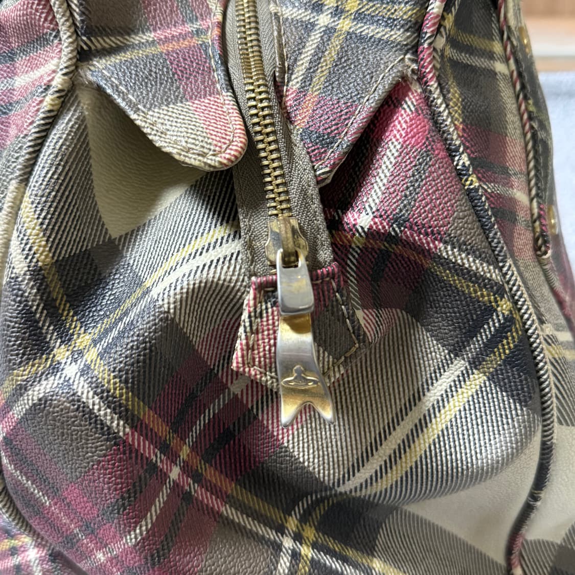 비비안웨스트우드 체크 토트백 라지 상품이미지5