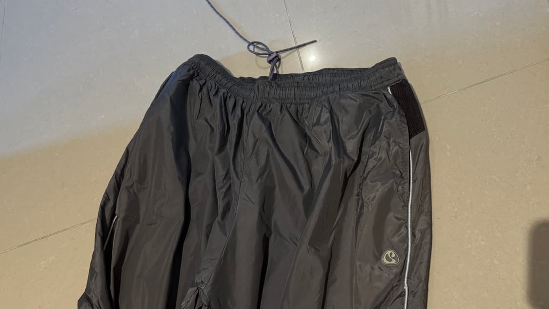 SUU 스마트어반유즈풀 코이세이오 파이핑 팬츠 그레이 상품이미지4