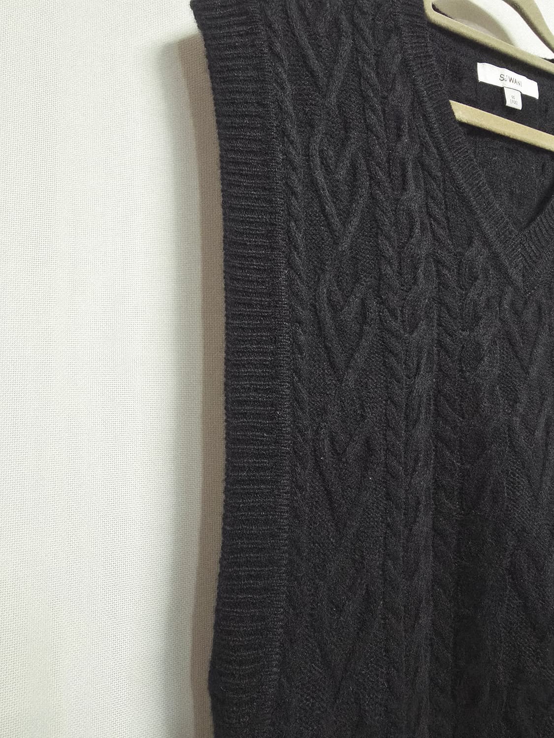 SJ WANI 블랙 꽈배기 니트 조끼 상품이미지4
