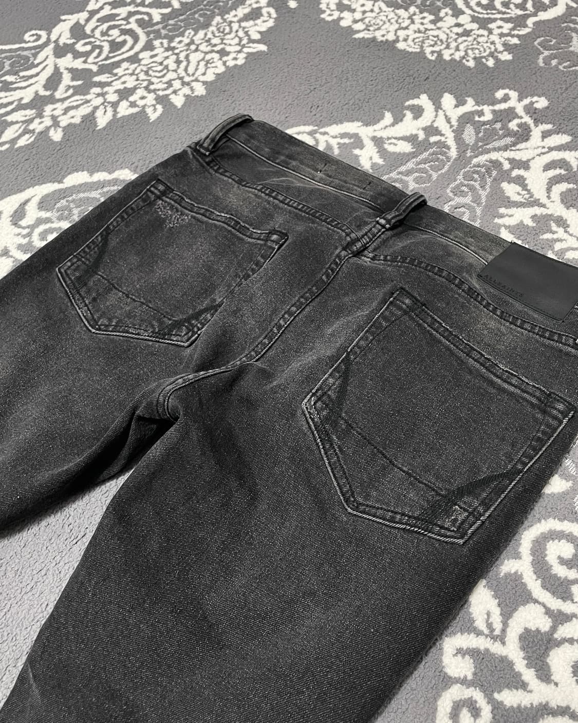 AllSaints Distressed Black Denim Pants 상품이미지5