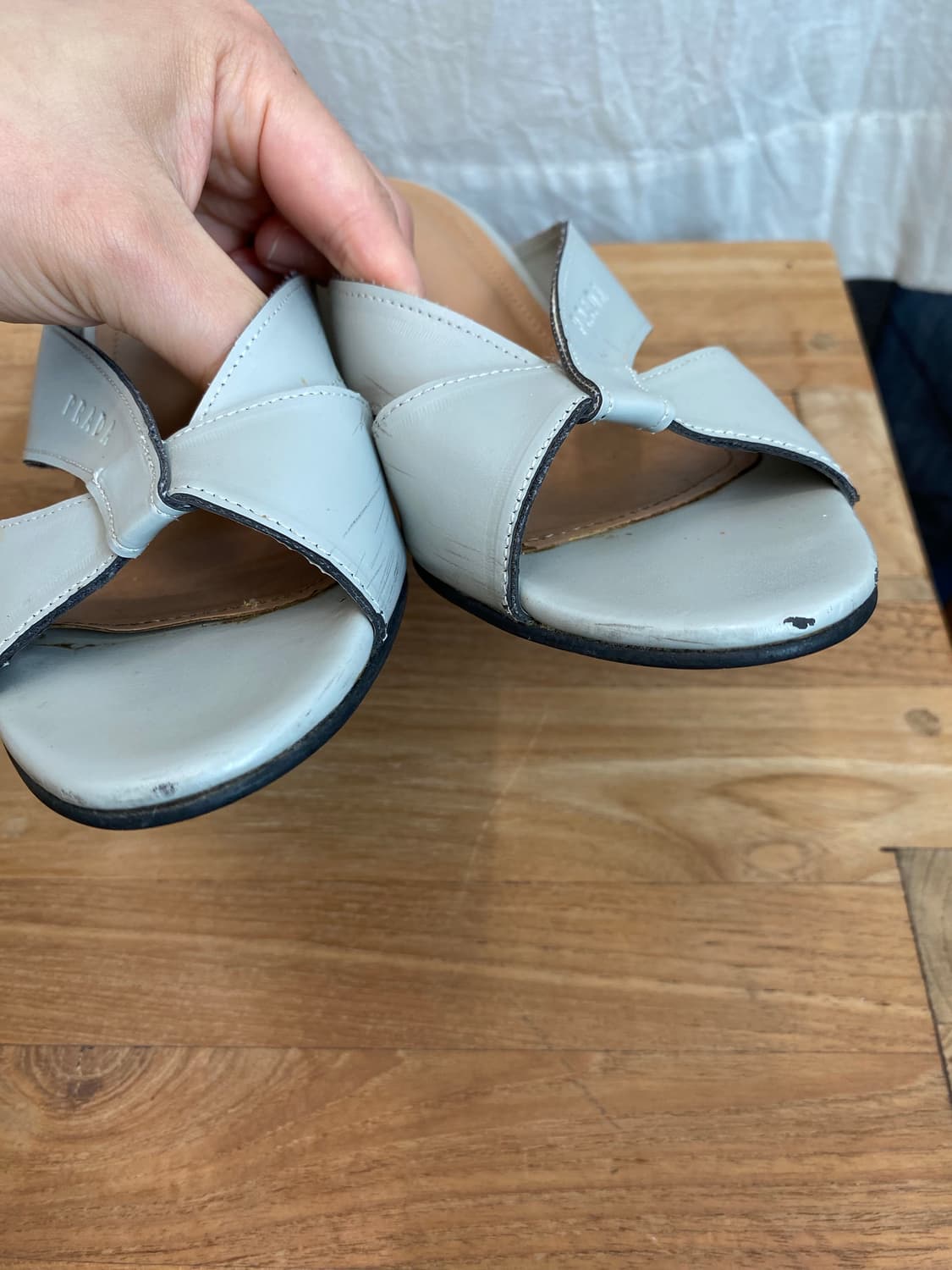 프라다 그레이 뮬 235-240 상품이미지10