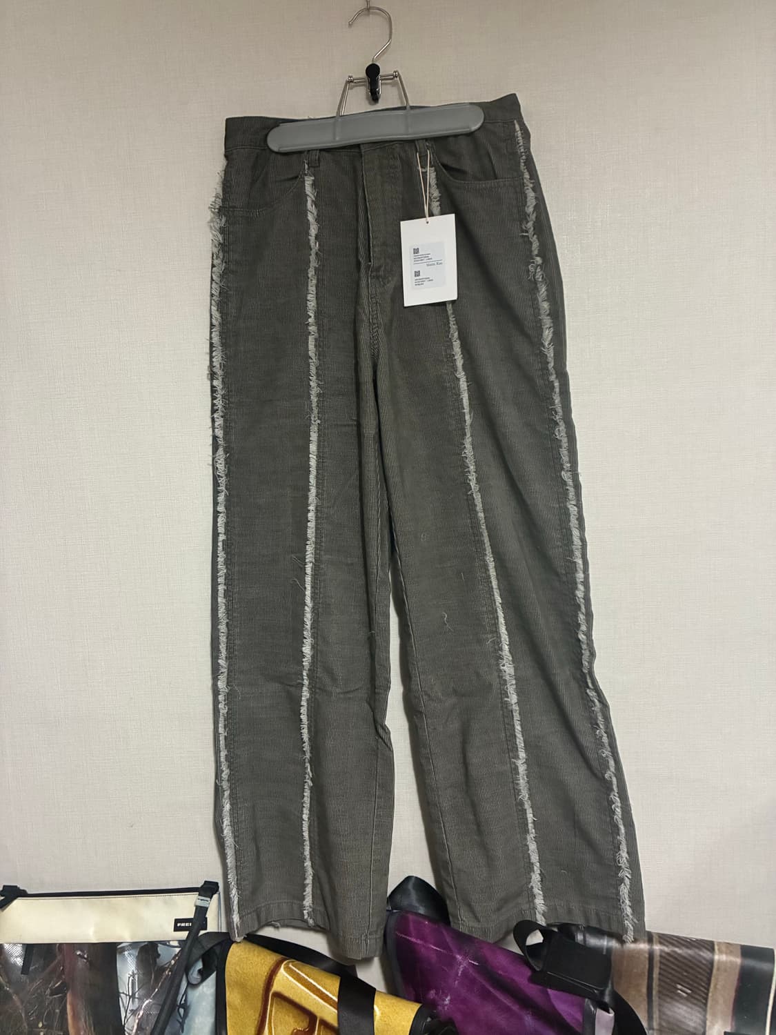 마뗑킴 코듀로이 러프 컷 팬츠 카키 L 상품이미지2