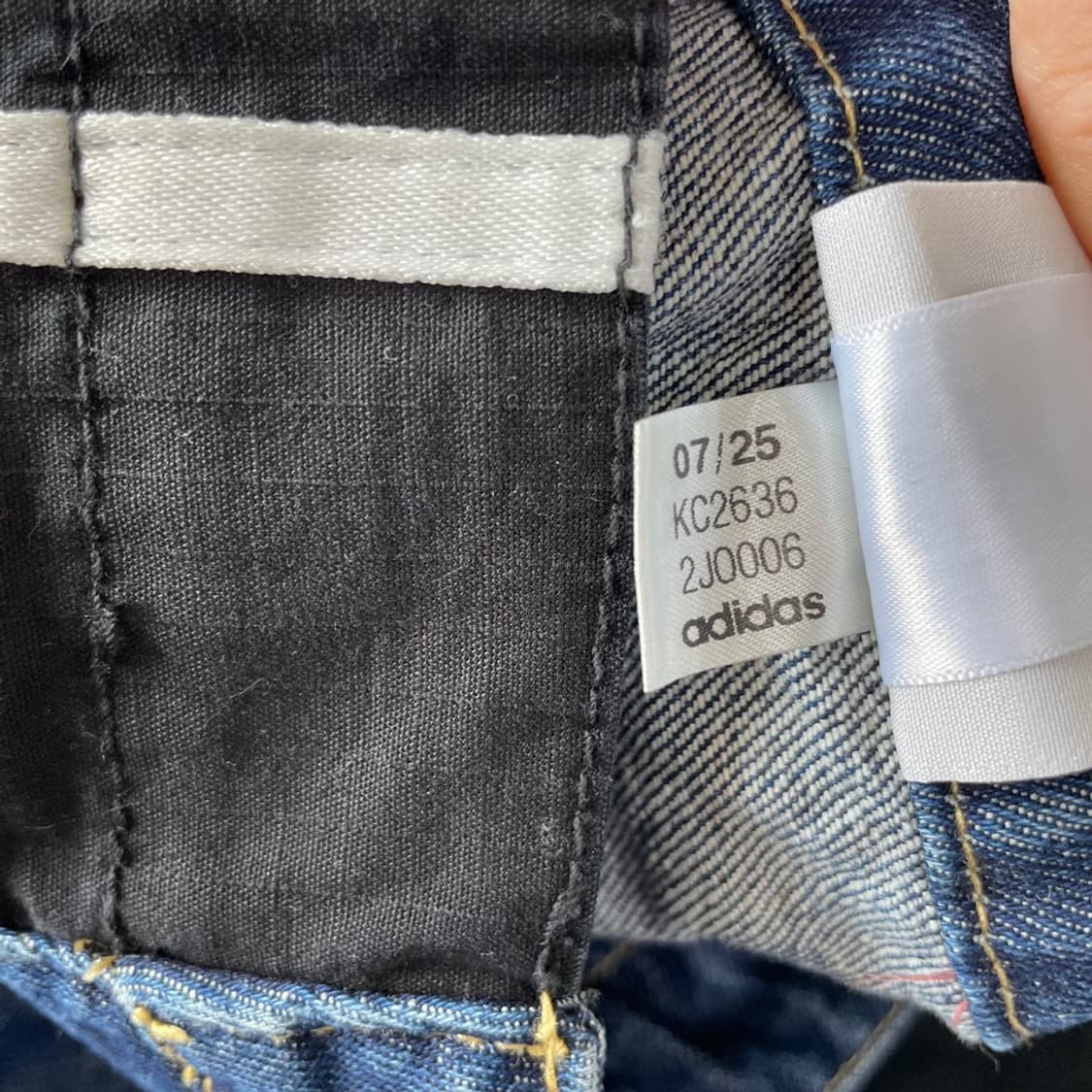 L 아디다스 2025 워시드 믹스 데님 트레이닝 팬츠바지 상품이미지8