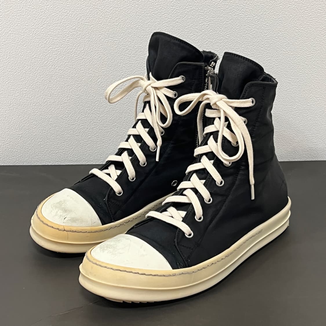 릭오웬스 14FW 다크쉐도우 코팅 컨버스 라몬즈 하이 릭컨 상품이미지1