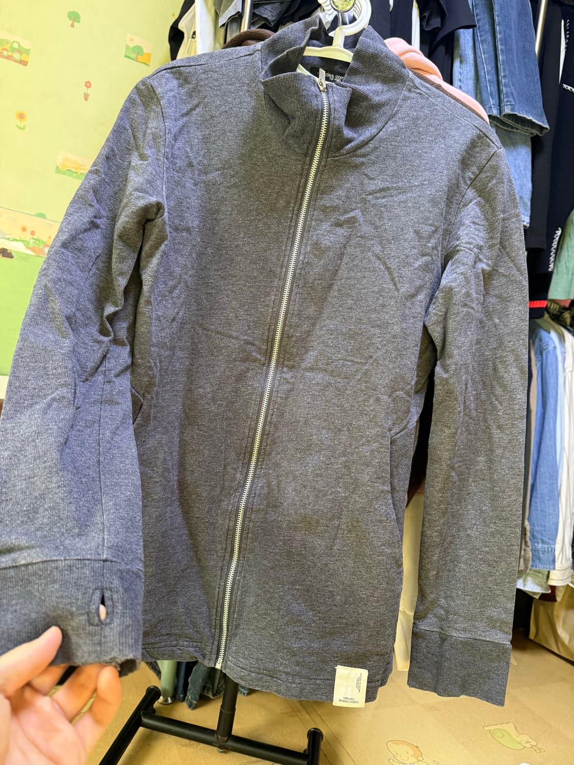 안냐세요 codes combine 95사이즈 슬림핏 집업 판매합니다. 상품이미지1