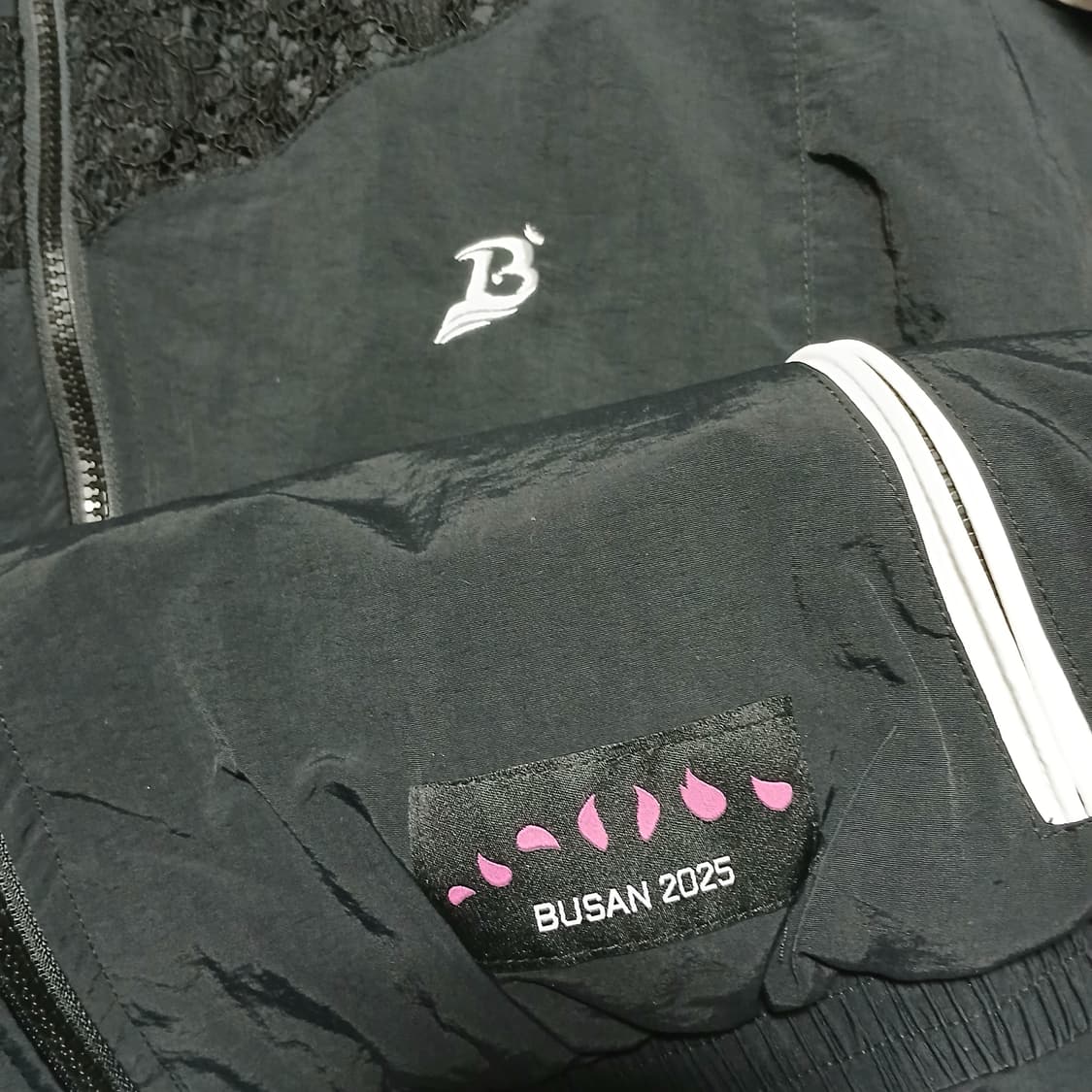 BUSAN 부산전국체전 동백꽃 부산이즈굿 바람막이 우븐 자켓 상품이미지3