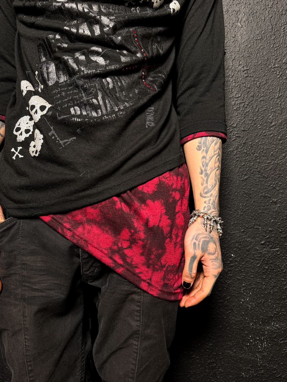 Black & Red Layered 3/4 Sleeve T-shirt   상품이미지3