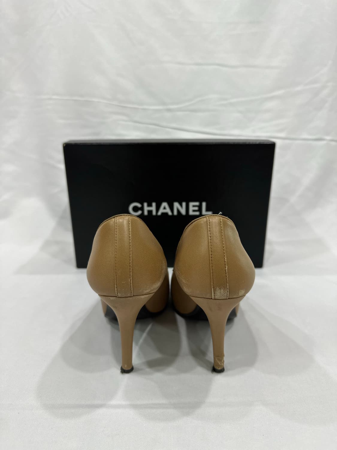 36] 샤넬 여성 CC로고 투톤 발레리나 슬링백 펌프스 상품이미지5