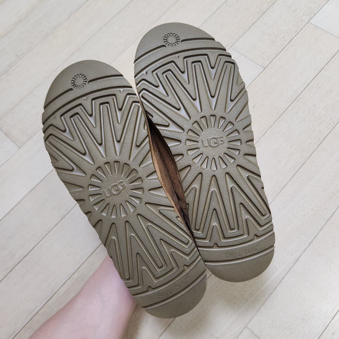 어그 타스만 280 상품이미지6