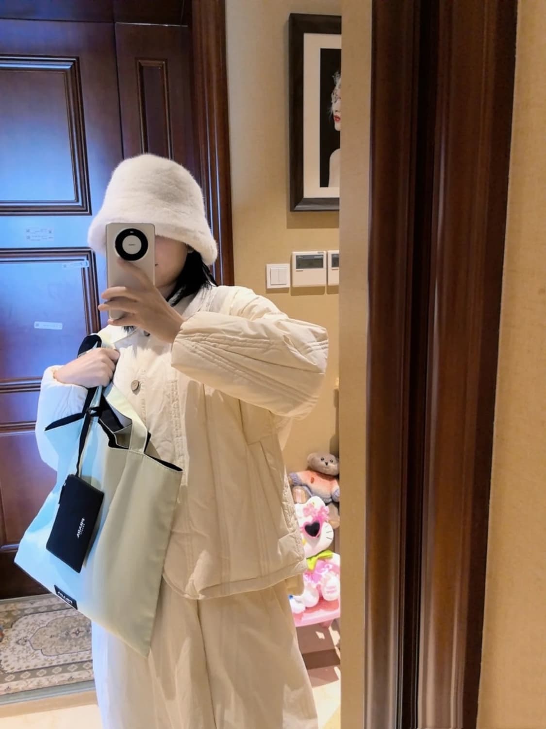 프라다뷰티 양면 에코백 & 파우치 세트 상품이미지4