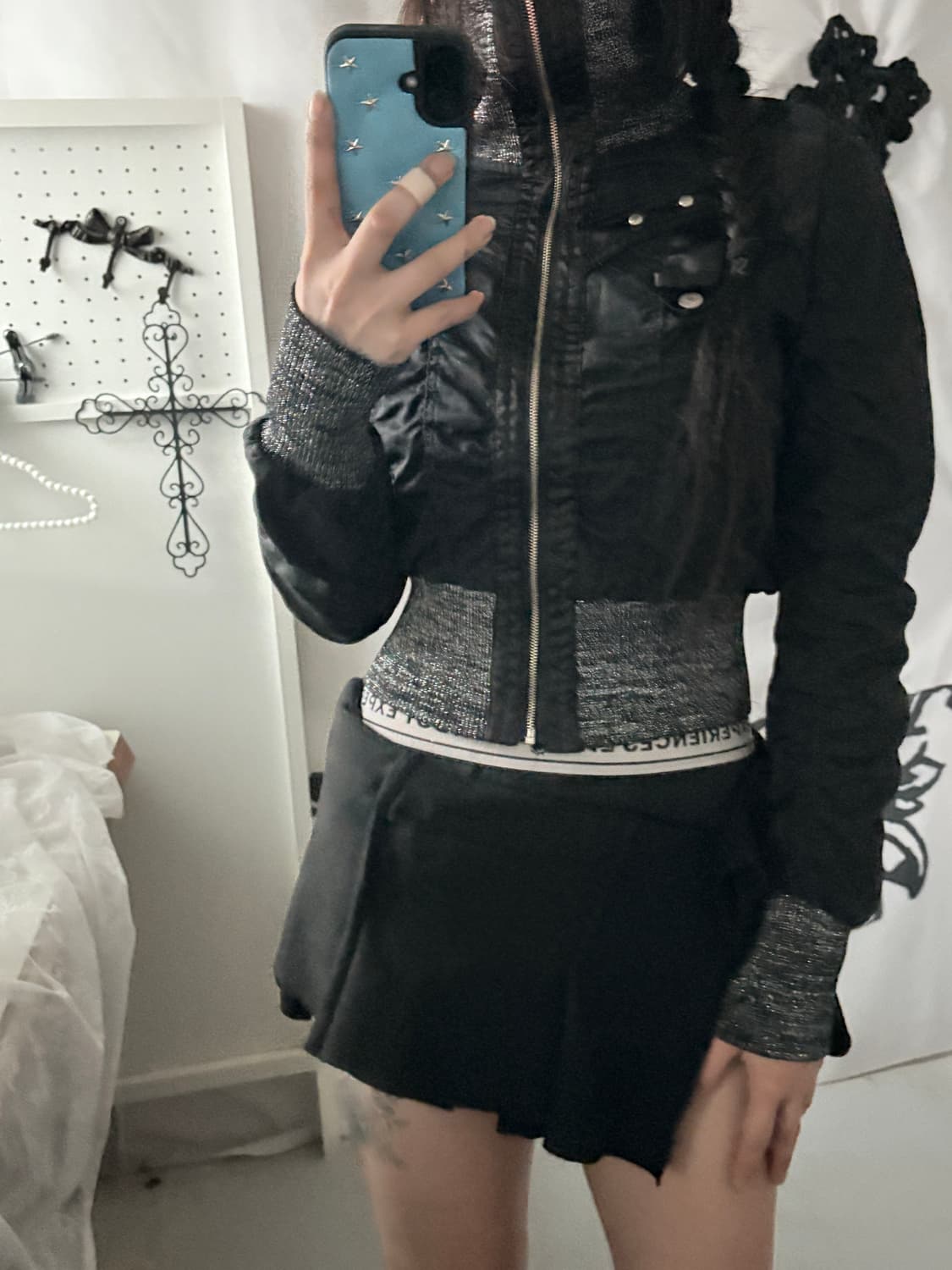 Black High-neck Shirring Eyelet Zipup 상품이미지5