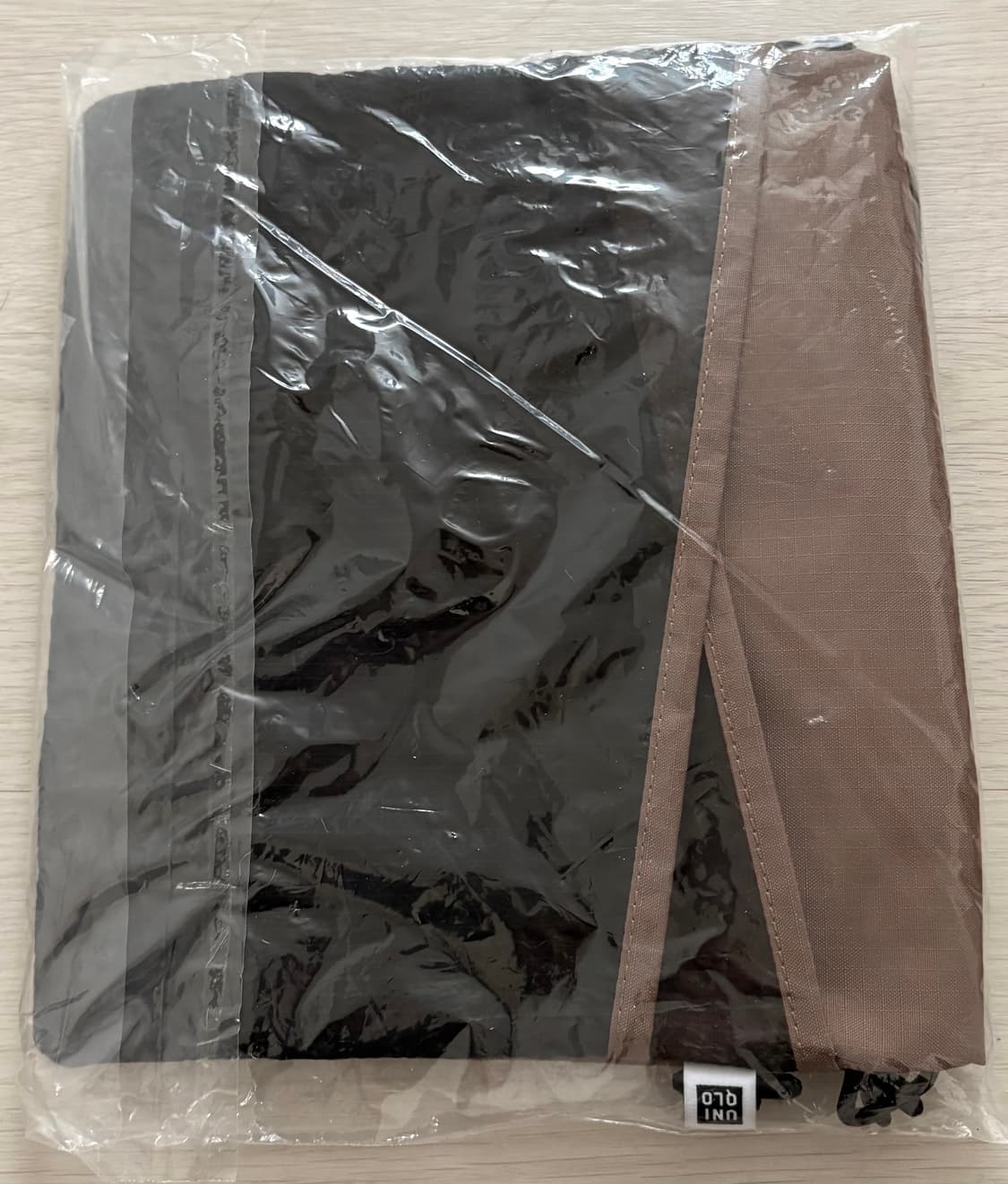 유니클로 헬리녹스 사코슈 블랙탄 상품이미지1