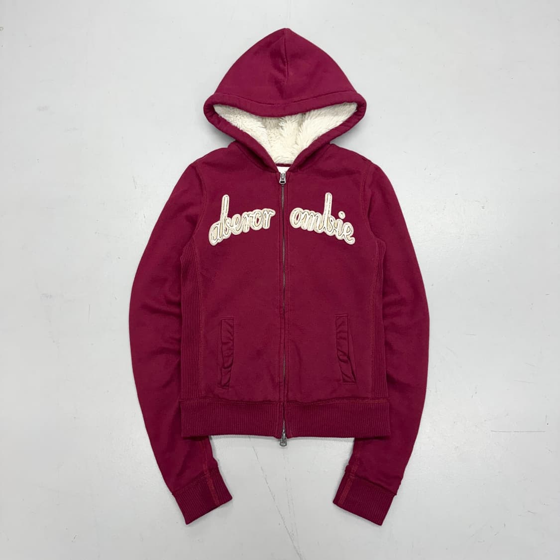아베크롬비 Y2K 퍼 딱붙 아치로고 버건디 후드집업 상품이미지2