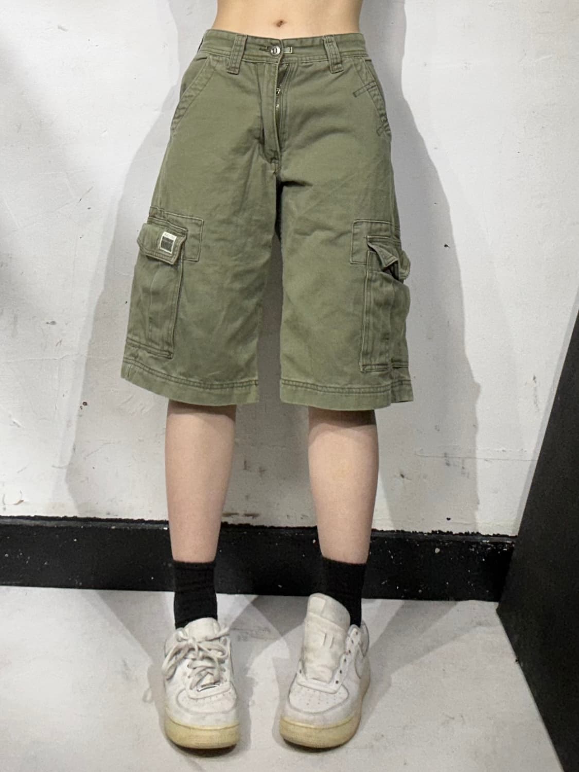 리바이스 와이드 버뮤다 카키 카고 팬츠 반바지  상품이미지2