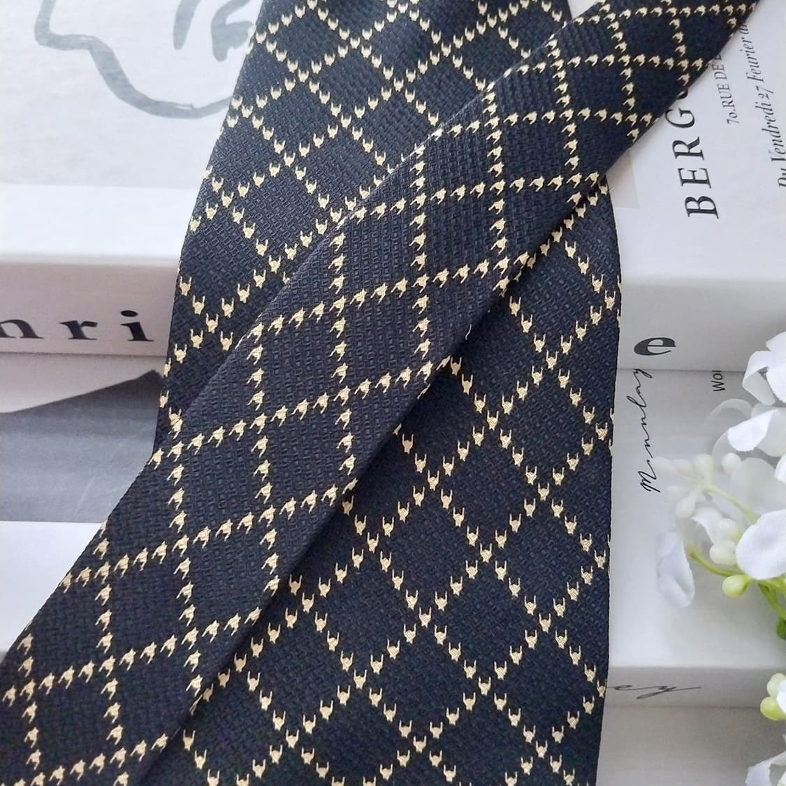 피에르 발망 실크 블랙 체크 패턴 넥타이 9.6cm A+등급 K1626
 상품이미지4