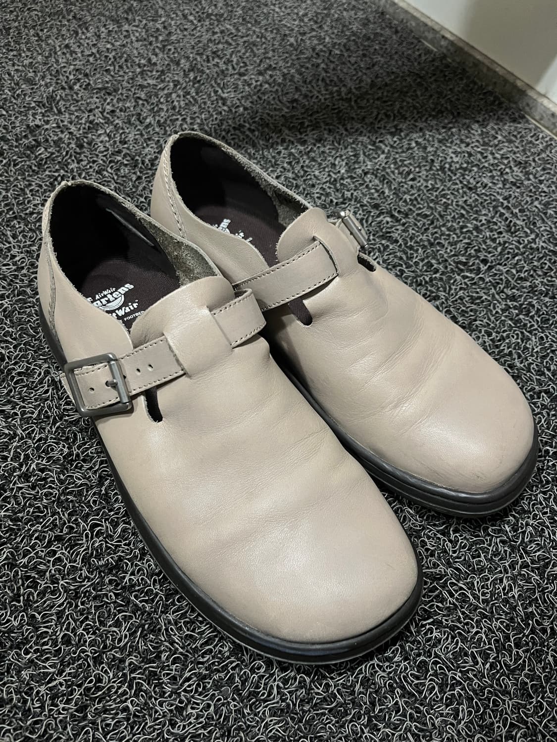 닥터마틴 페트리샤 베이지 260 상품이미지3