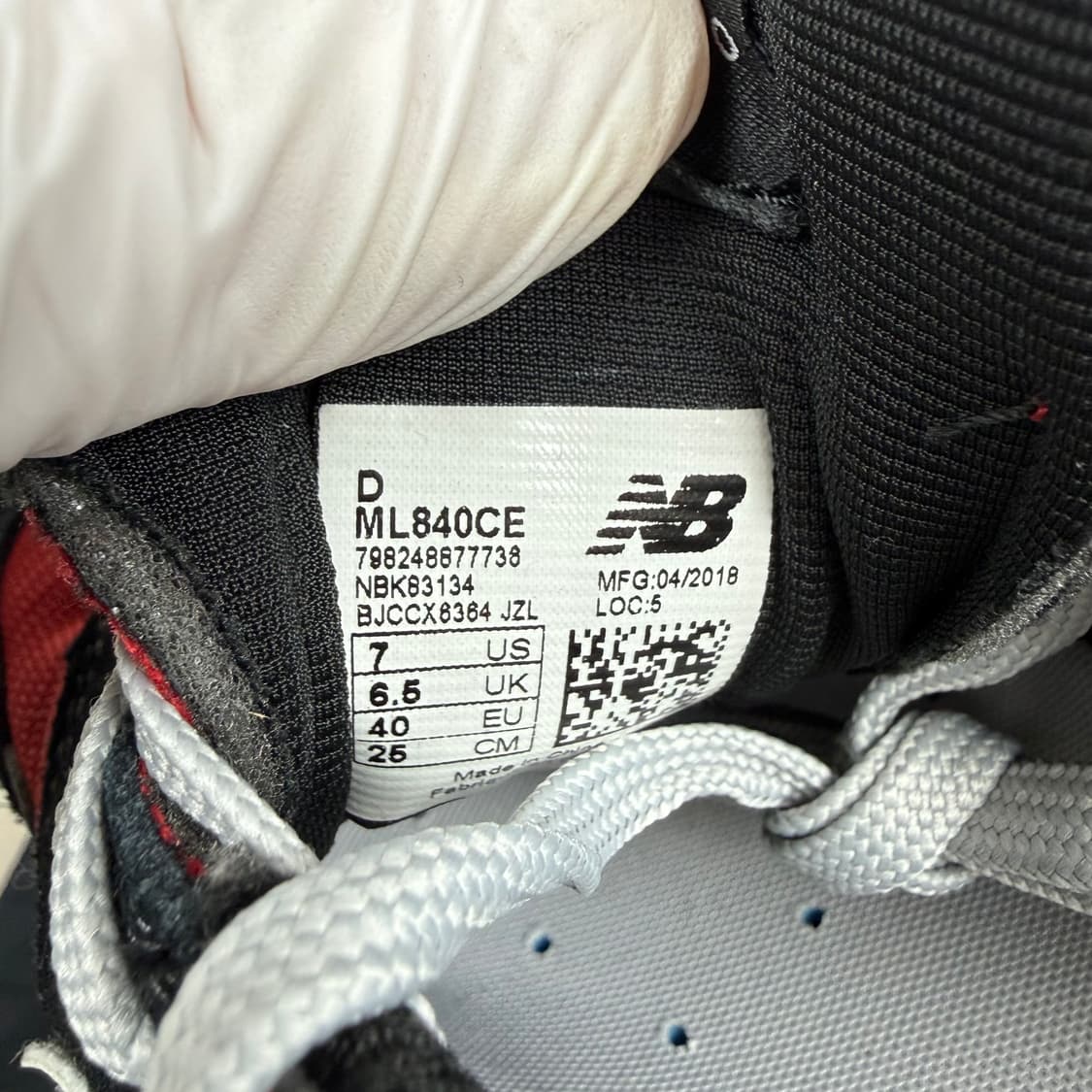 250) 뉴발란스 840 블랙 레드 그레이 상품이미지8