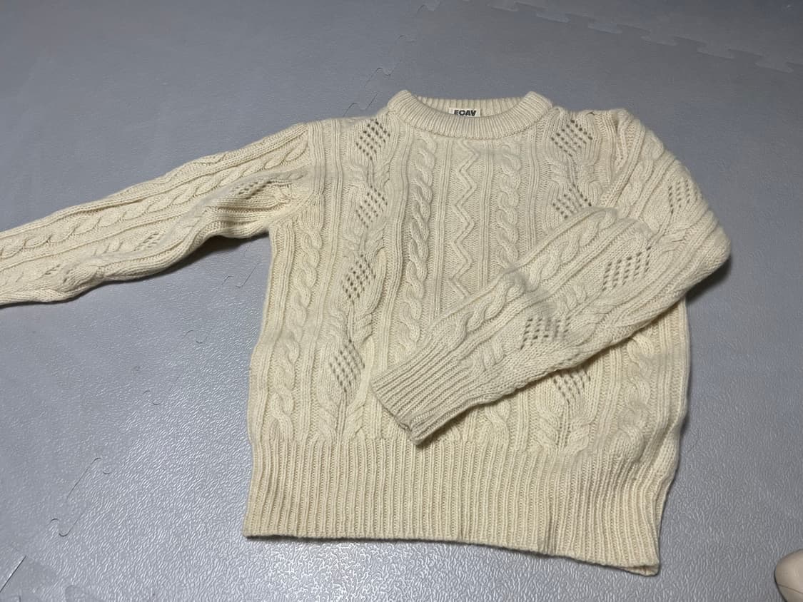 케이블 패턴 니트 상품이미지1