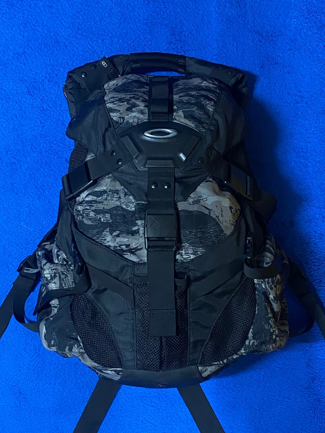 Oakley 오클리 아이콘 3.0 카모 패턴 백팩 상품이미지1