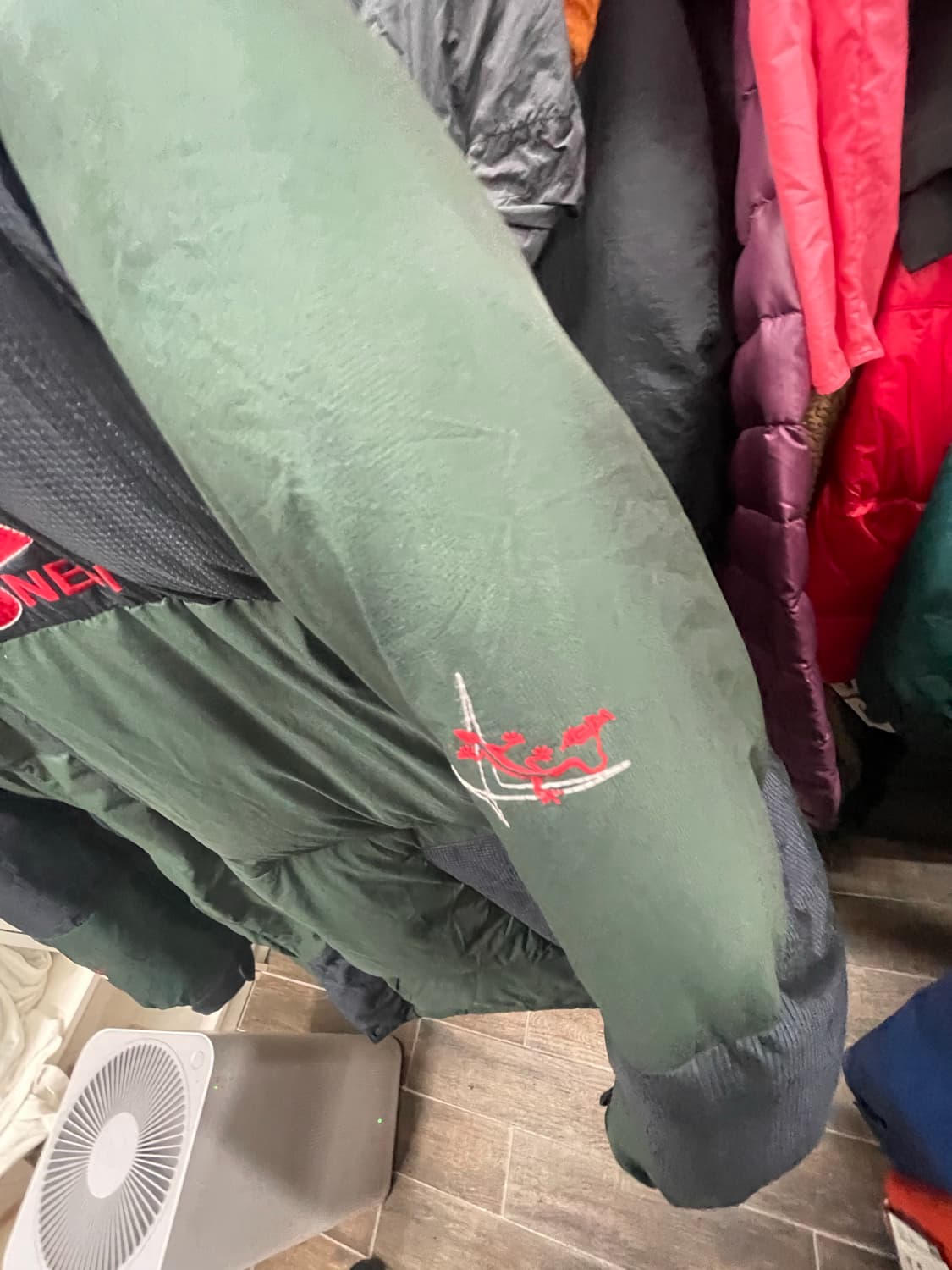 네파 패딩 점퍼 그린/블랙 750필파워 대장급  상품이미지6