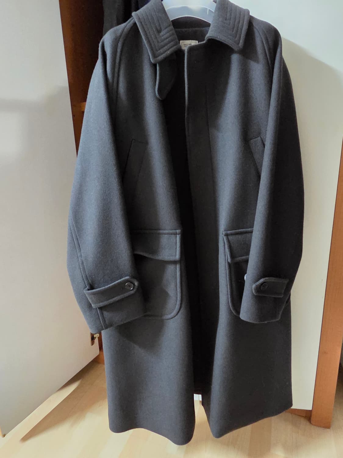 어나더오피스 보이저 발마칸 코트 그래파이트 2사이즈 팔아요 상품이미지3