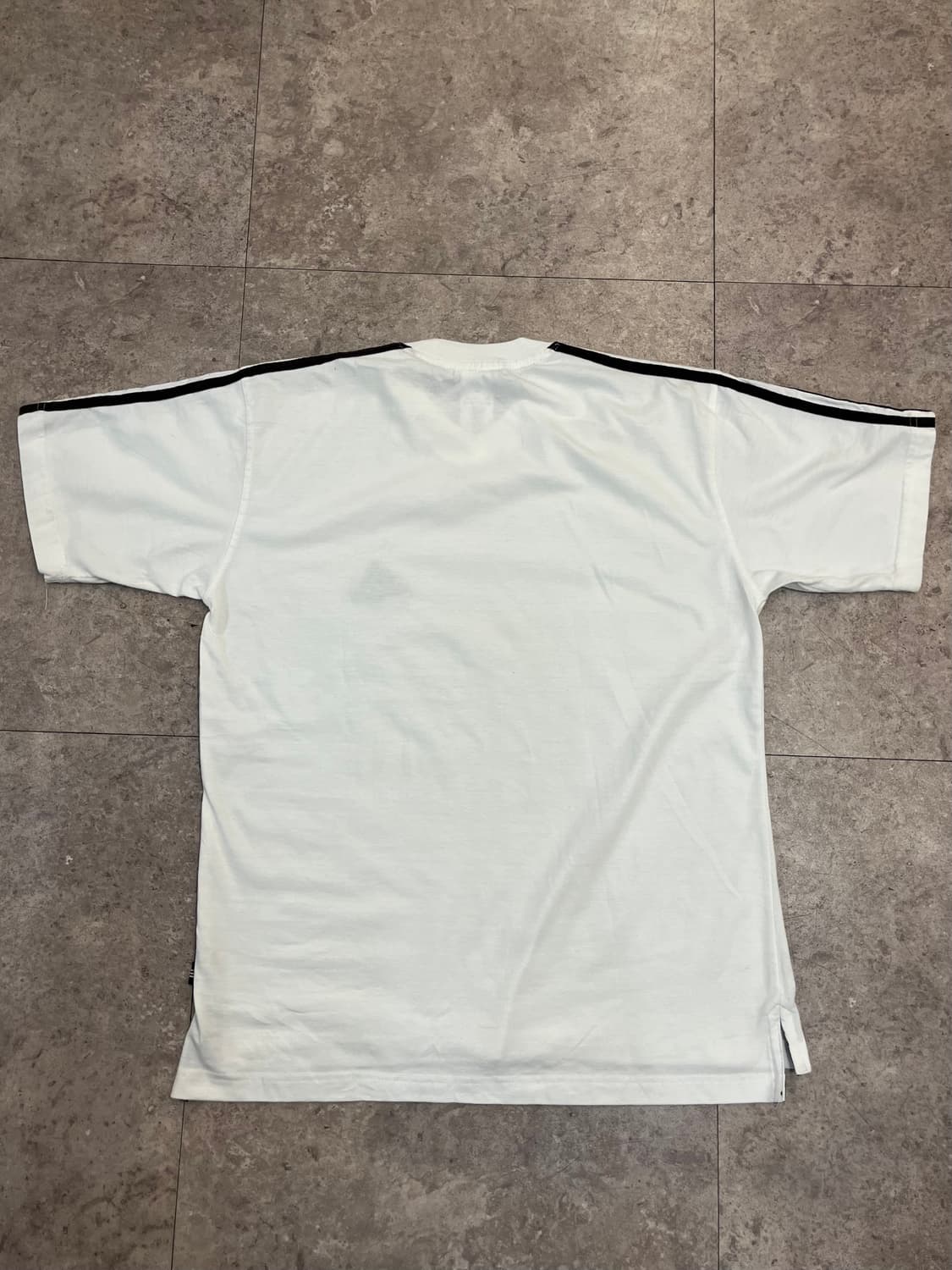 아디다스 브이넥 반팔티 화이트 M #csz4056 상품이미지8