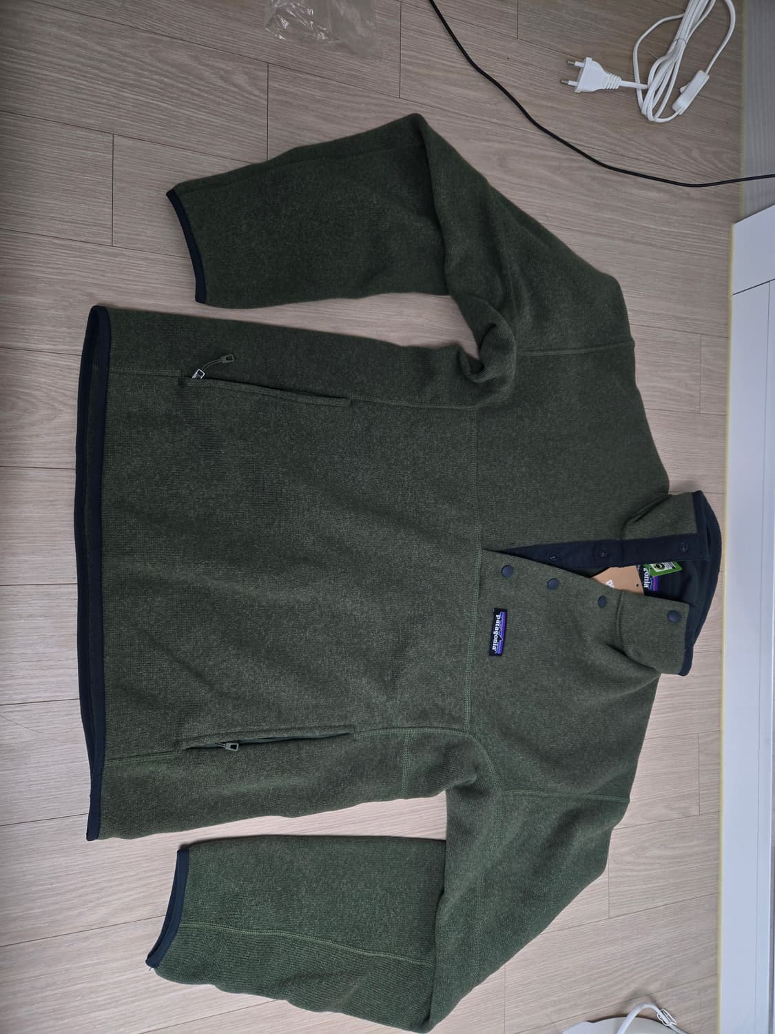 파타고니아 스웨터 (인더스트리얼 그린) 상품이미지1