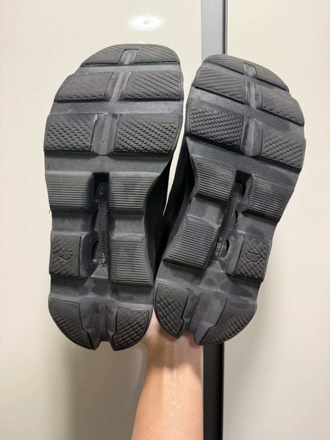 온러닝 클라우드몬스터 보이드 260 상품이미지5