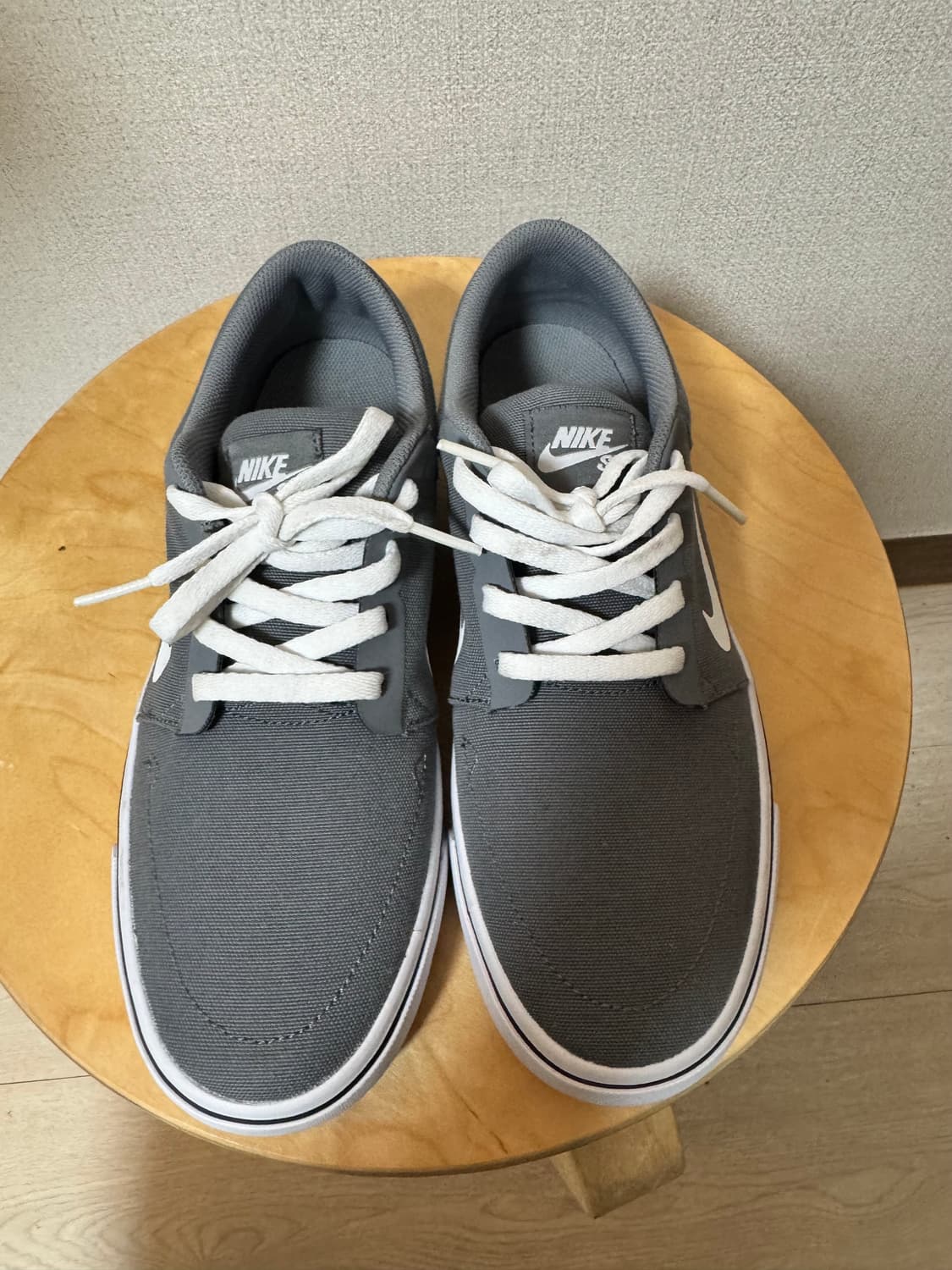 나이키 SB 캔버스 스니커즈 회색 250 팝니다! (미착용) 상품이미지4